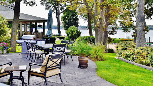 Enhancing Your Lakefront Property’s Curb Appeal with BeachGroomer’s Cutting-Edge Products
